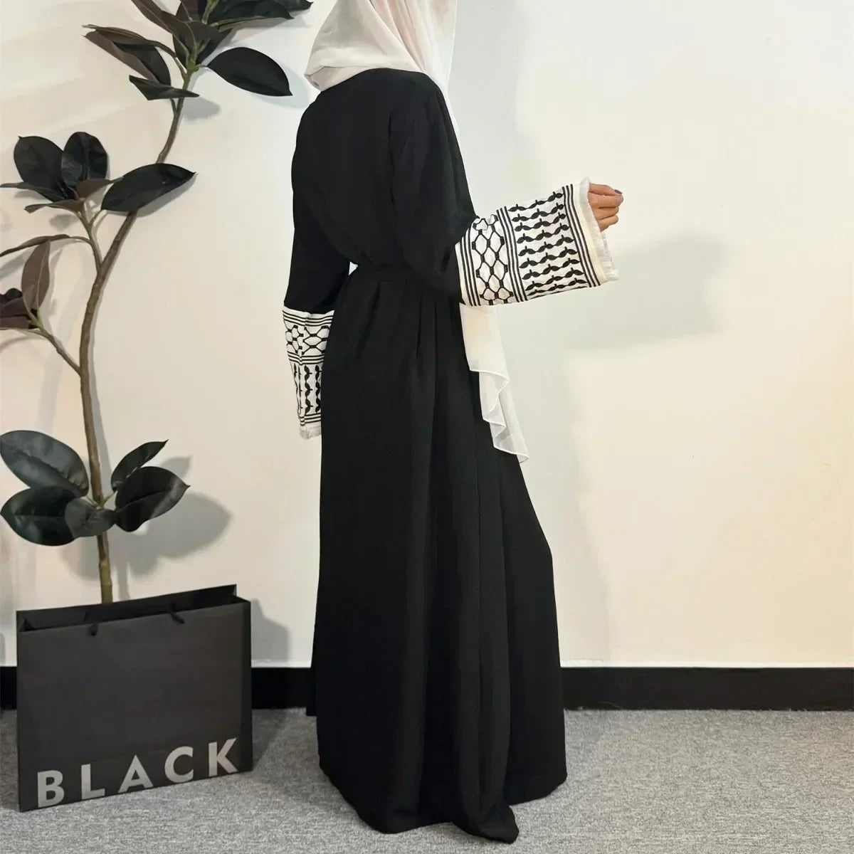 Al Kufiya Abaya